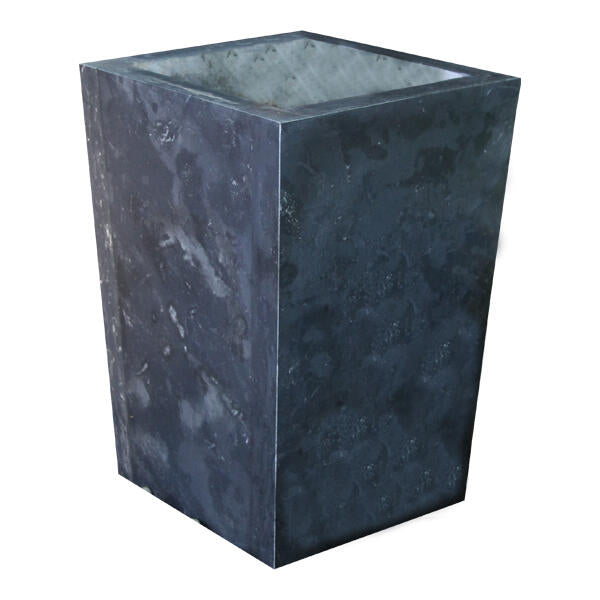 Natuursteen Brasilian Black bloembak 30x30x60 cm. taps